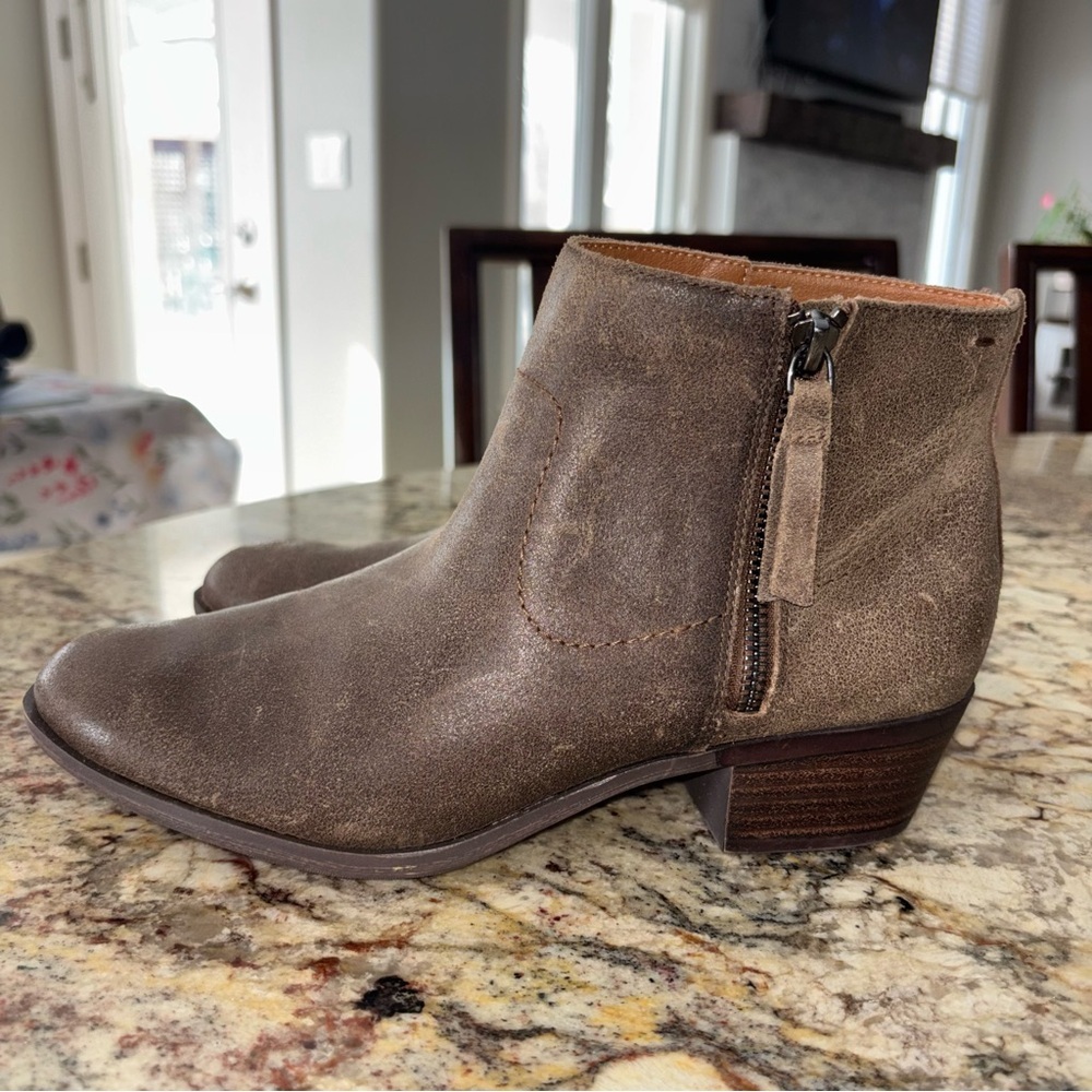 Lucky Brand Taupe Ankle Booties NEW